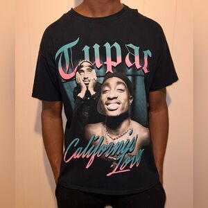 'Tupac California Love' Black Graphic Tee